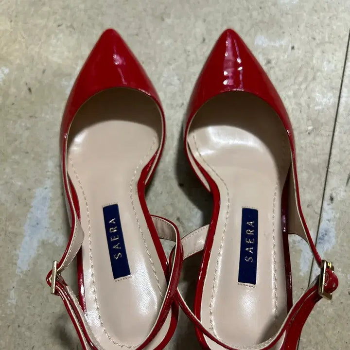 [BUNJANG] Sera Enamel Red Slingback Heels (22.5cm, 5cm Heel) / 세라 에나멜 레드 슬링백 225cm 굽5cm