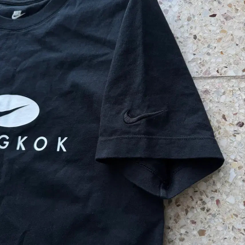 [SOLD OUT] 나이키 BANGKOK 방콕 레터링 반팔 티셔츠 S