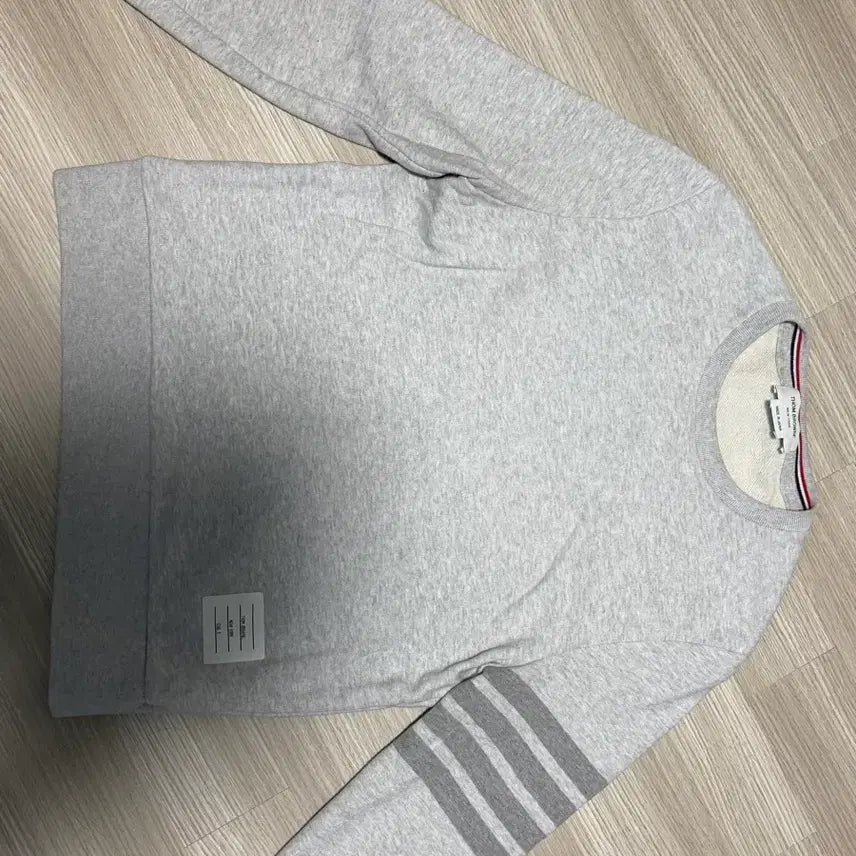 [SOLD OUT] 톰브라운 남성 맨투맨
