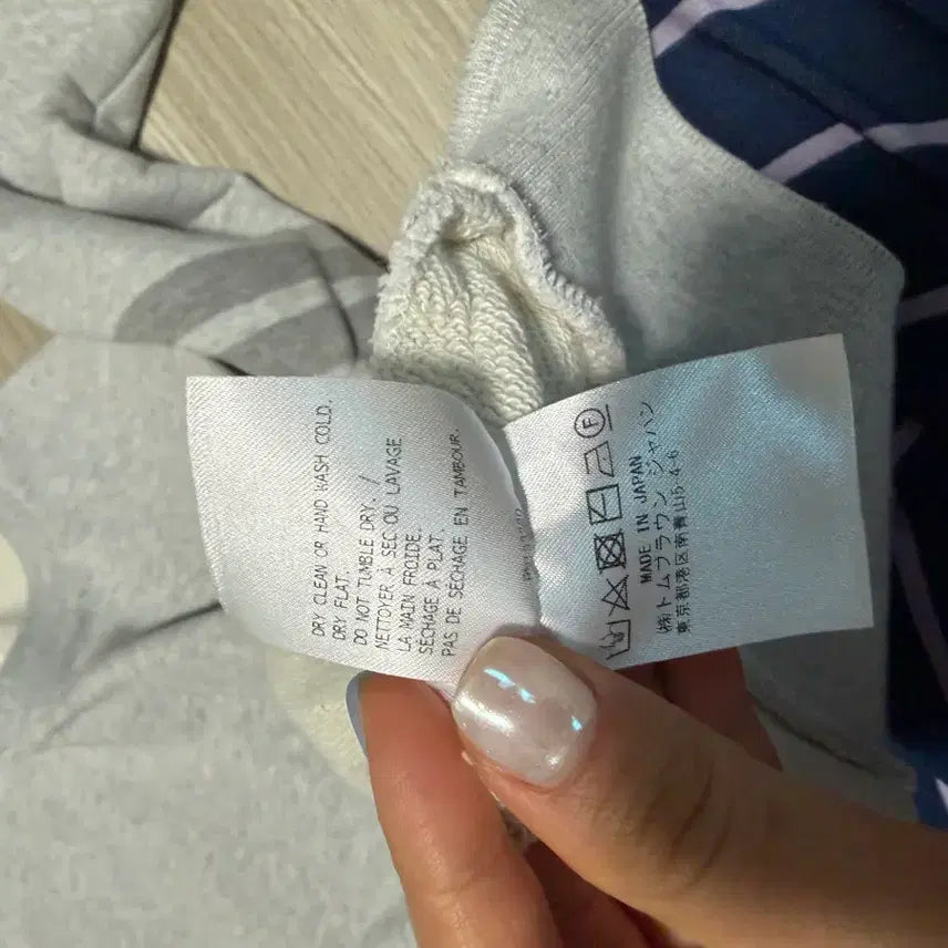 [SOLD OUT] 톰브라운 남성 맨투맨