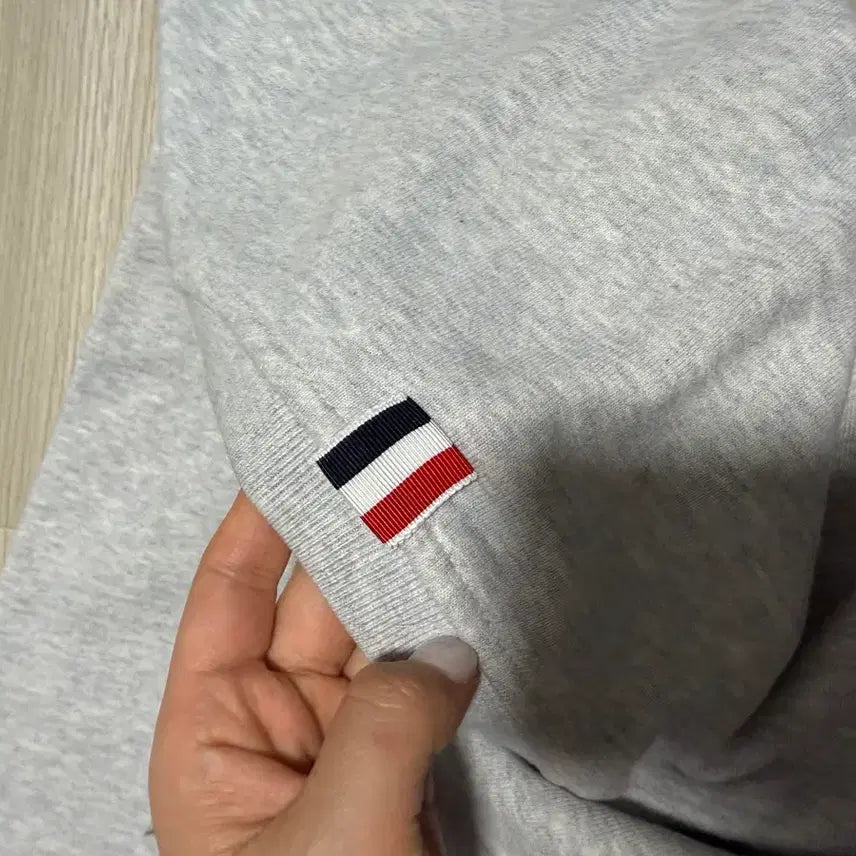 [SOLD OUT] 톰브라운 남성 맨투맨