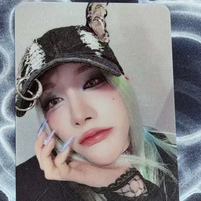 [BUNJANG] XLOV Louis POB Photocard / 엑스러브(XLOV) 루이 미공포 포카