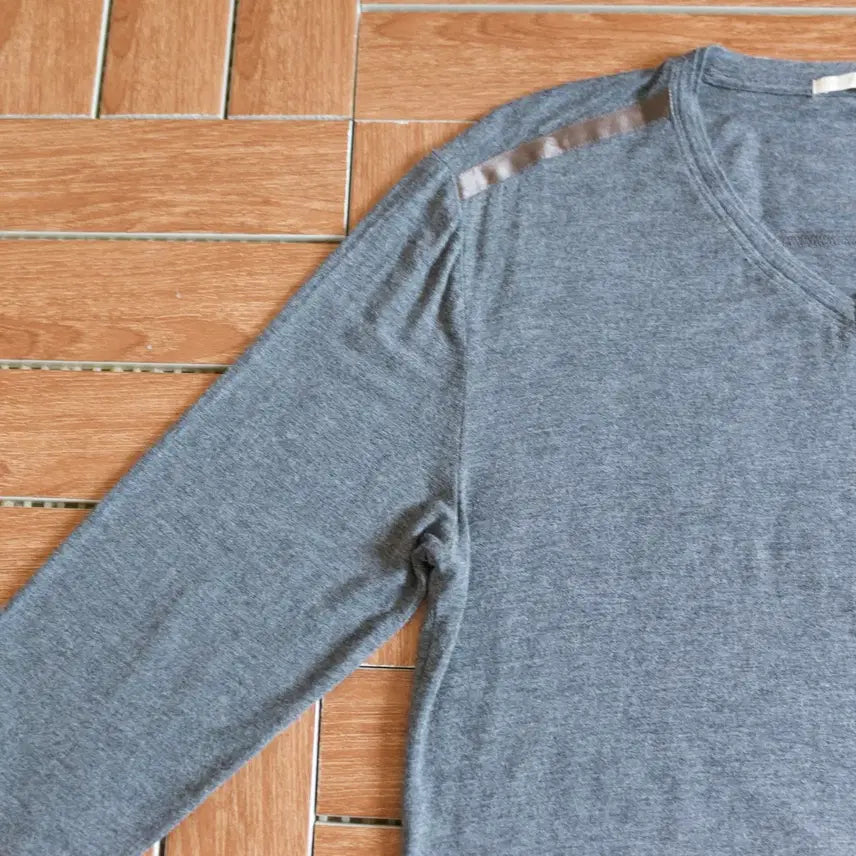 [BUNJANG] Theory V-Neck Rayon Long Sleeve T-Shirt M / 띠어리 theory 브이넥 레이온 긴팔 티셔츠 M