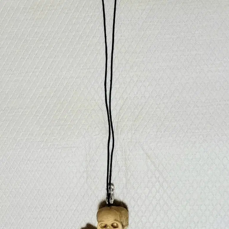 [BUNJANG] Skull Pendant Necklace Halloween Decoration Classic Toy / 해골 스컬 목걸이 팬던트 할로윈 장식 고전 장난감