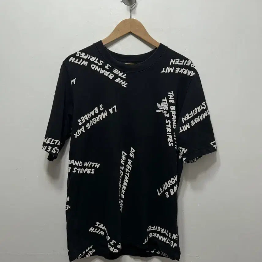 [BUNJANG] Adidas Black 3-Stripes Lettering T-Shirt / 아디다스 블랙 3선 레터링 반팔티 085
