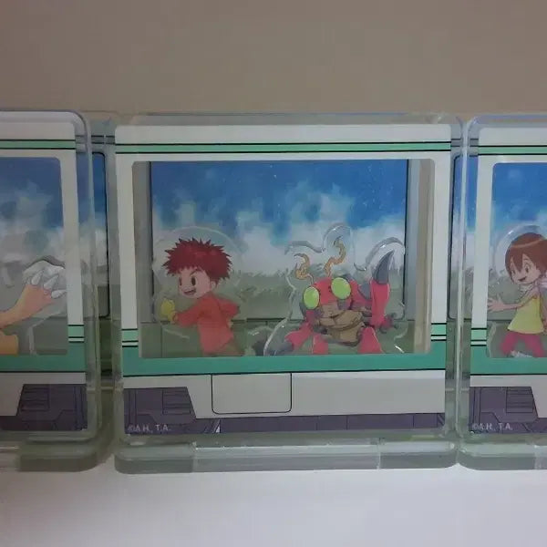 [BUNJANG] Digimon Adventure Exhibition Acrylic Diorama Taichi Kamiya, Kari Kamiya, Sora Takenouchi / 디지몬 어드벤처 전시회 아크릴 디오라마 신태일 신나리 장한솔
