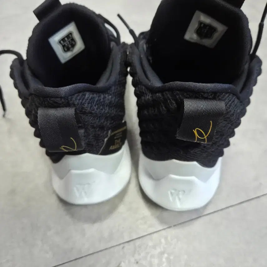 [SOLD OUT] 조던 와이 낫 제로2 시그니처 농구화 265