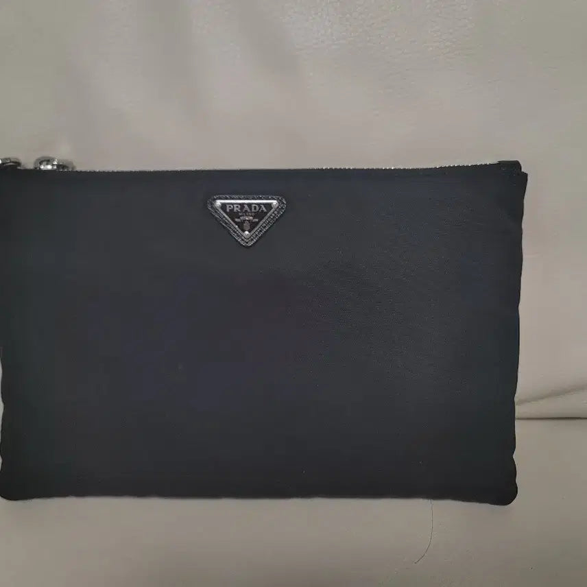 [SOLD OUT] 프라다 클러치백