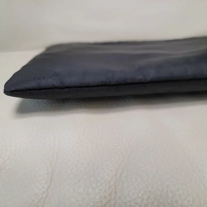 [SOLD OUT] 프라다 클러치백