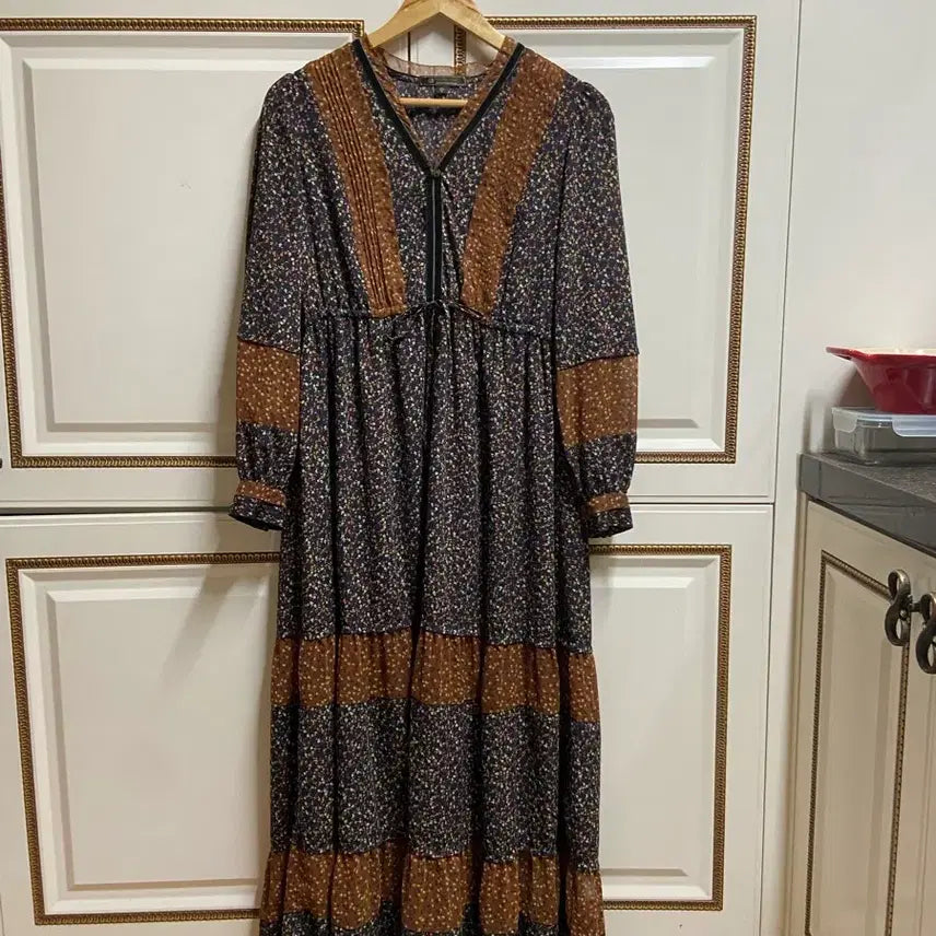 [SOLD OUT] 써스데이아일랜드 롱원피스