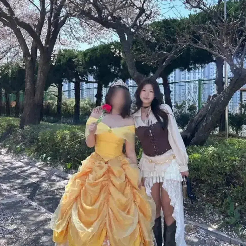 [BUNJANG] Cowgirl Graduation Outfit Rental Set / 카우걸 졸업사진 옷 대여해 드립니다!