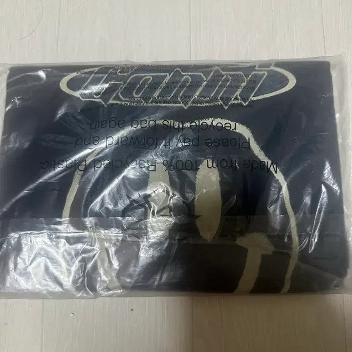[BUNJANG] GANNI Flower T-Shirt Sky Captain L / [L] 가니 플라워 티셔츠 스카이 캡틴