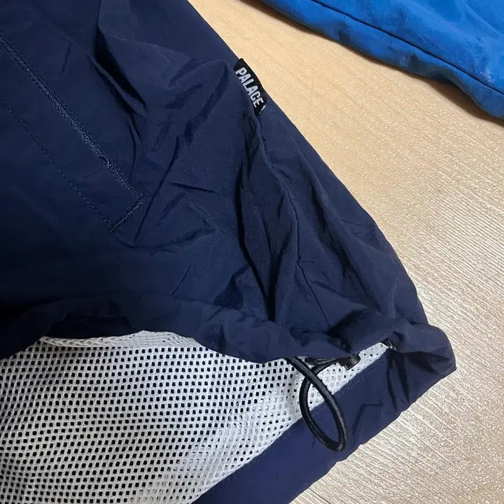 [BUNJANG] Palace Windbreaker Jacket / L 팔라스 바람막이