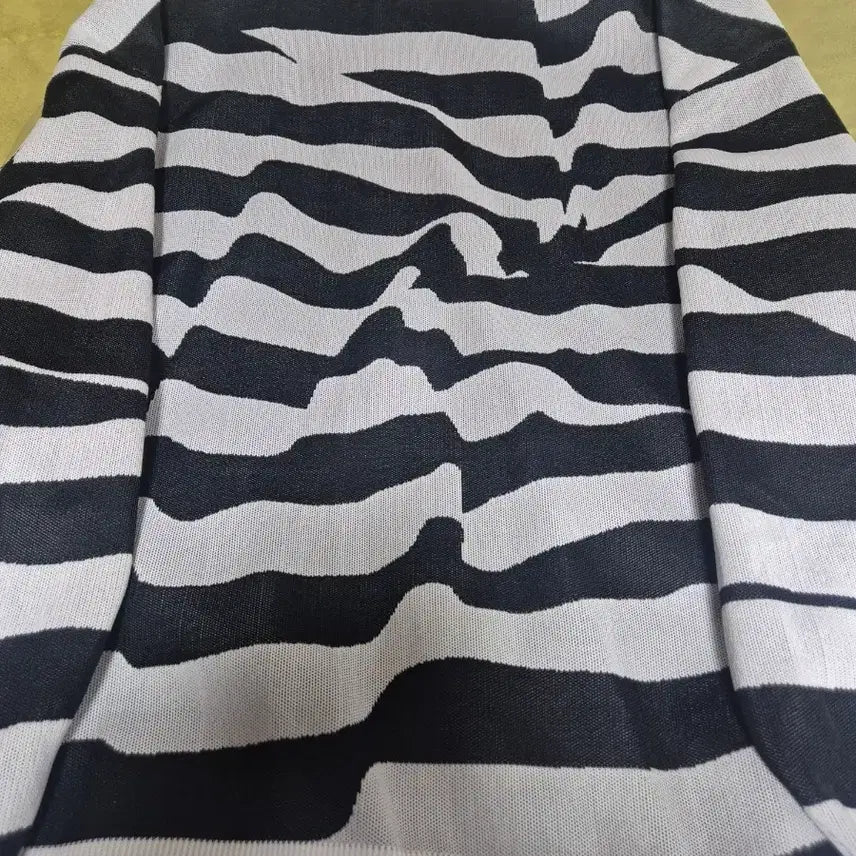 [SOLD OUT] 준지 16ss 컬렉션 비대칭 스트라이프 지브라 니트