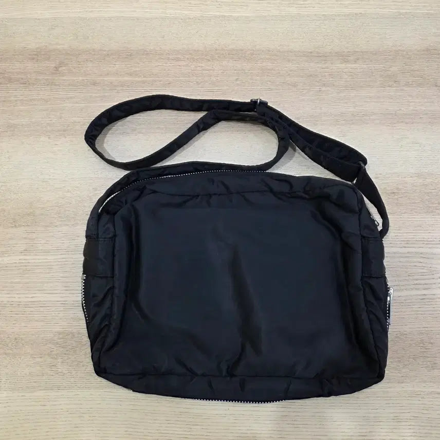 [BUNJANG] Porter Yoshida Tanker Shoulder Bag XL Black / 요시다 포터 탱커 숄더백 엑스라지 블랙 판매. 622-77137