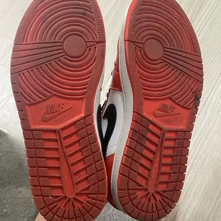 [BUNJANG] Jordan 1 Low OG Starfish Sneakers / (W) 조던1 로우 OG 스타피쉬 245