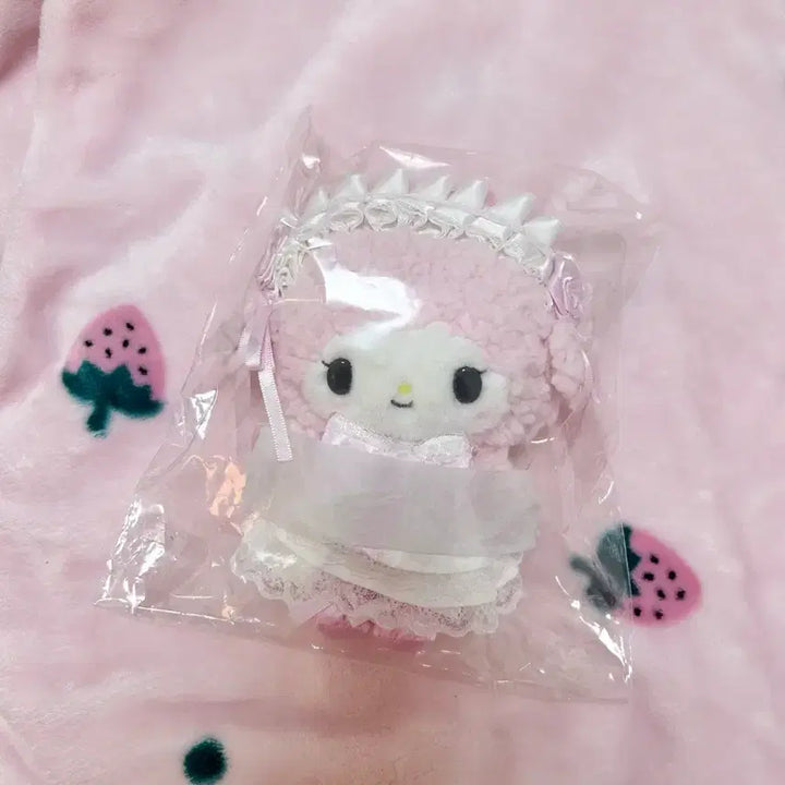 [BUNJANG] Sanrio White Frill Piano Mascot Plush / 산리오 화이트프릴 피아노 마스코트 인형