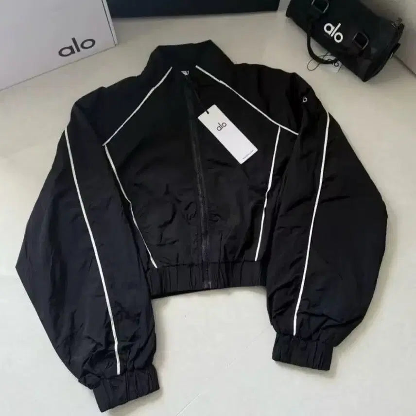 [BUNJANG] Black Training Shorts Set with White Line / 주말 할인)블랙 트레이닝 반바지 셋업