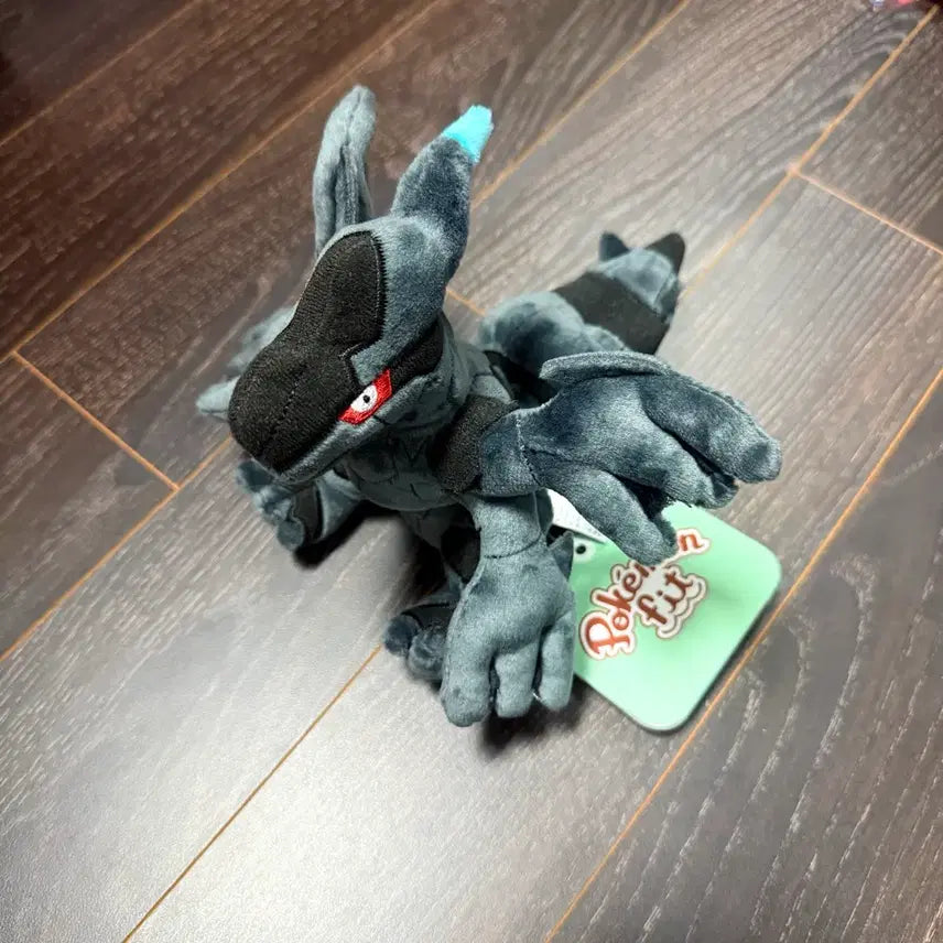 [BUNJANG] Pokemon Center Zekrom Fit Plush / 포켓몬 센터 제크로무 fit 인형 누이 미사용 판매