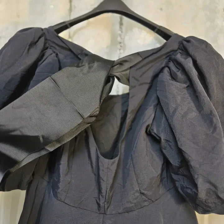 [BUNJANG] H&amp;M Big Ribbon Blouse / H&amp;M  빅리본 블라우스