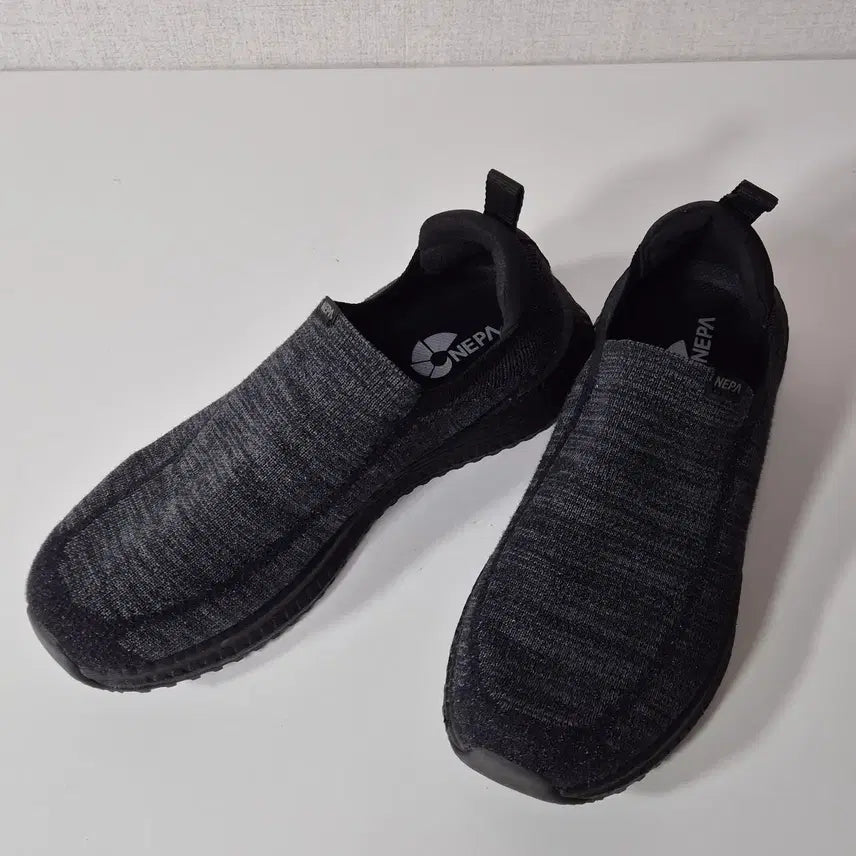 [BUNJANG] Nepa Magia Slip-on Shoes / 네파 마지아 슬립온