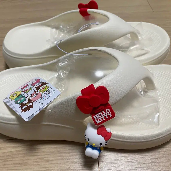 [SOLD OUT] 새상품 산리오 헬로키티 쪼리
