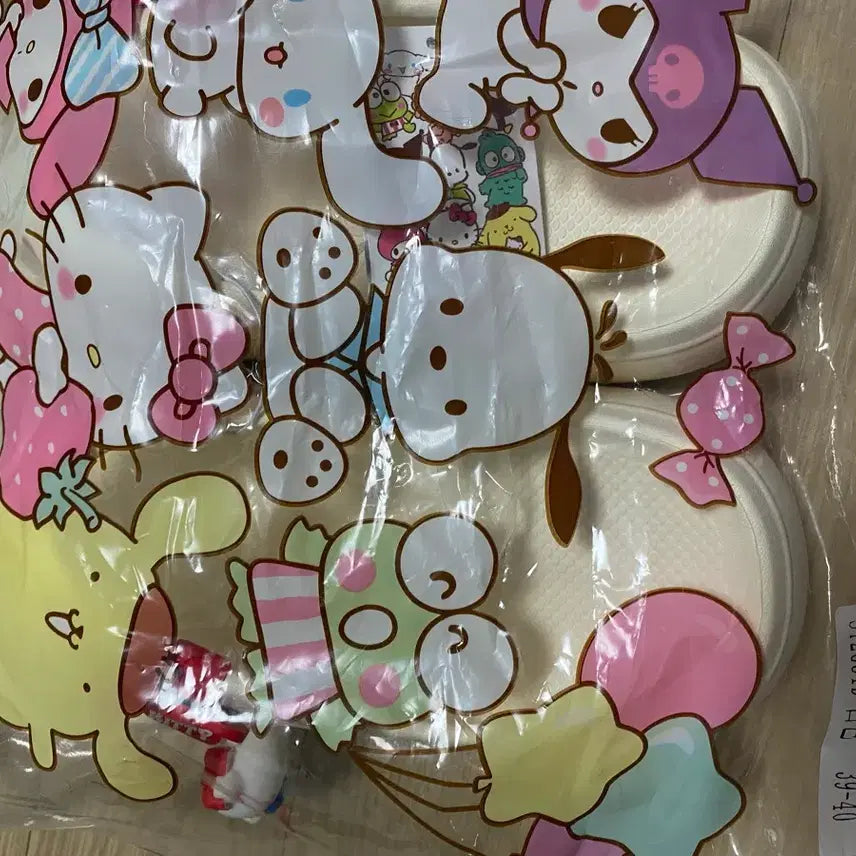 [SOLD OUT] 새상품 산리오 헬로키티 쪼리