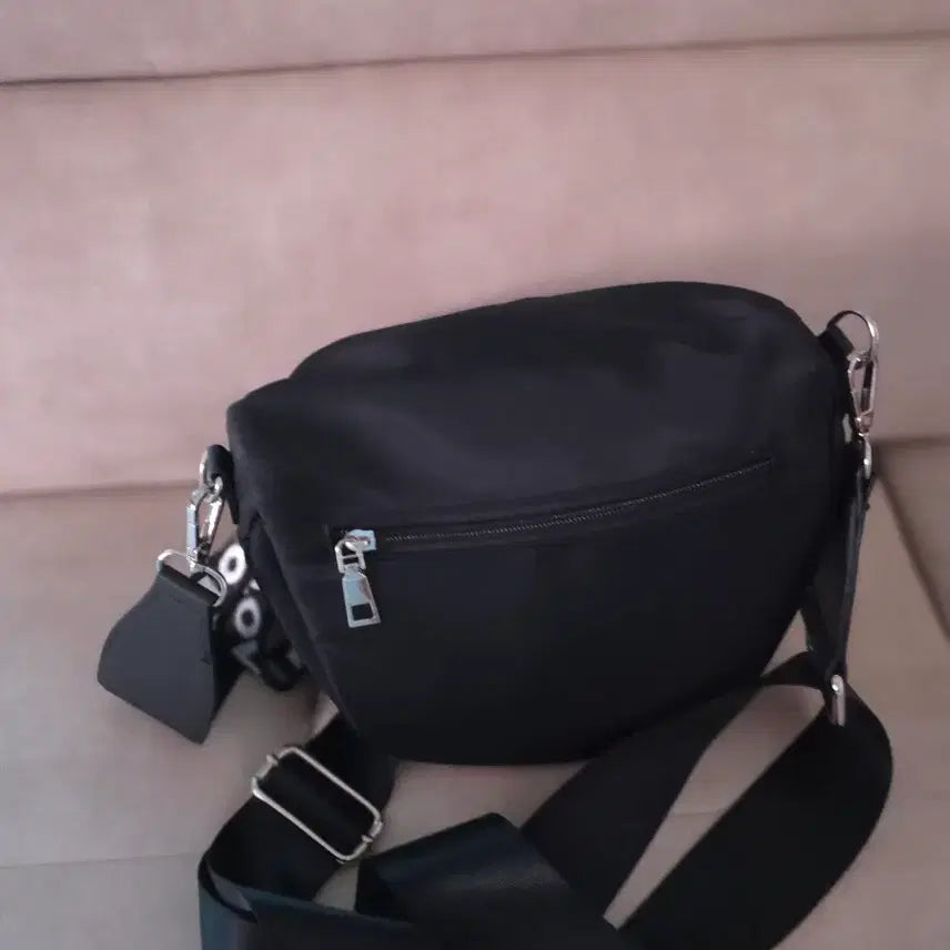 [BUNJANG] Black Waist Hip Sack Bag / 블랙 웨이스트 힙색 가방