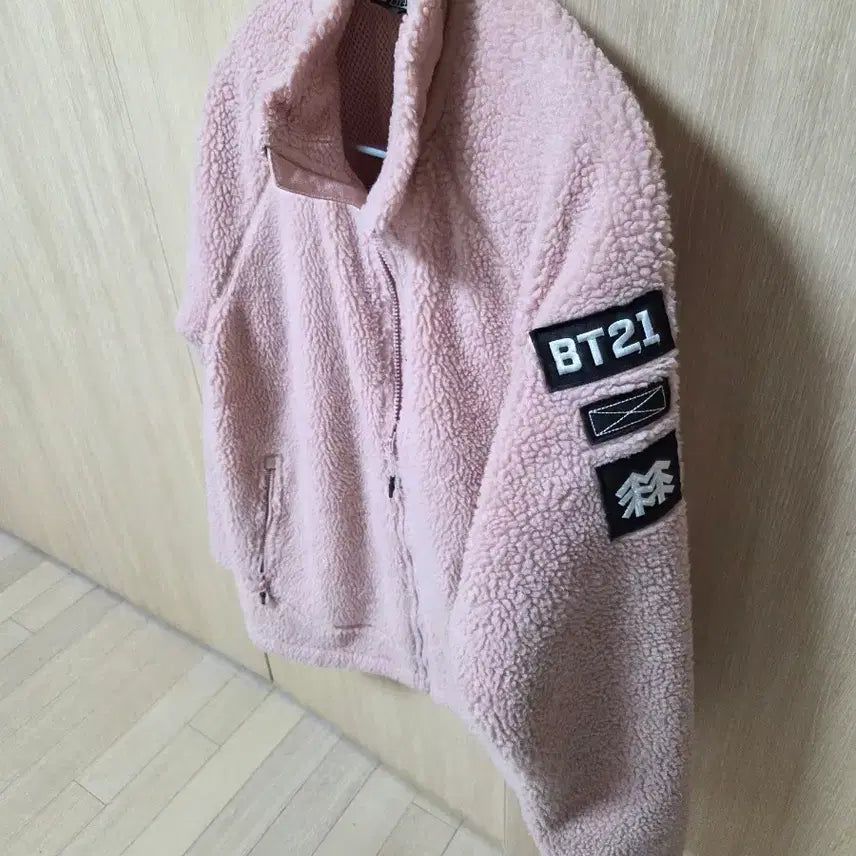 [BUNJANG] Kolon BTS Collaboration Fleece Jacket / 코오롱 bts 콜라보 뽀글이 자켓
