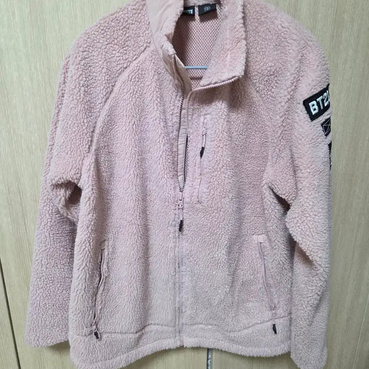 [BUNJANG] Kolon BTS Collaboration Fleece Jacket / 코오롱 bts 콜라보 뽀글이 자켓