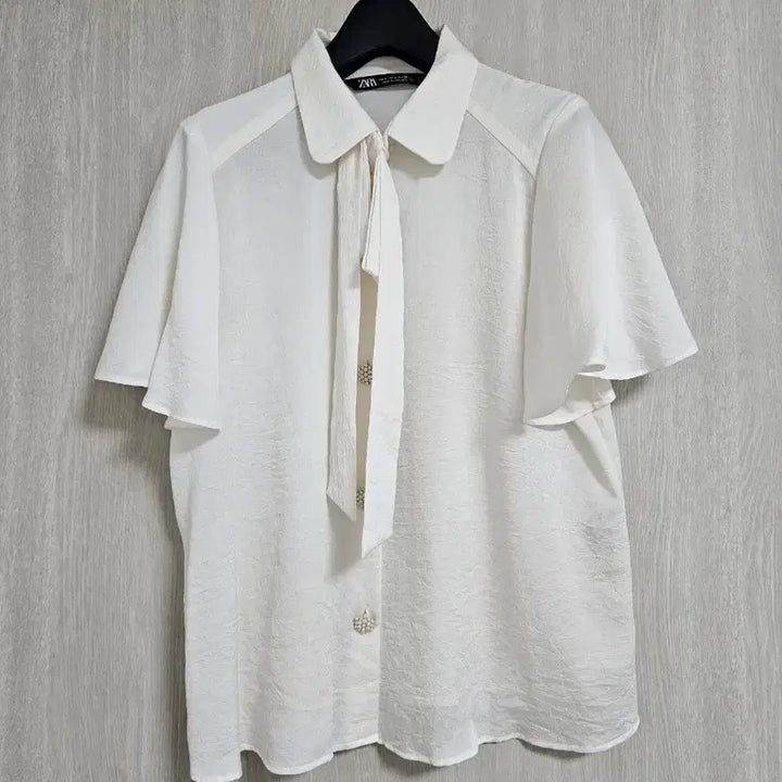 [BUNJANG] ZARA Flutter Sleeve Tie Blouse (White/S) / [여신핏/상태최상] 자라 플러터 소매 타이 블라우스 (화이트/S)