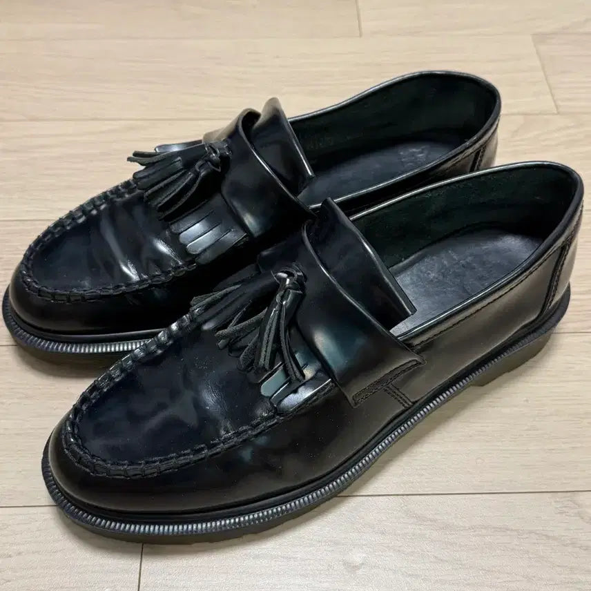 [SOLD OUT] 닥터마틴 아드리안 폴리쉬드 스무스 270