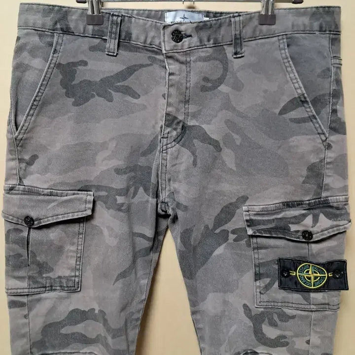 [SOLD OUT] 스톤아일랜드 카모 카고 패턴  반바지 34