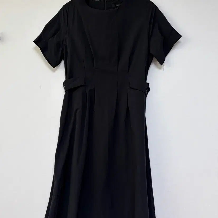 [SOLD OUT] 새상품)라온 LAON 블랙 롱원피스 반팔 A라인 바스락