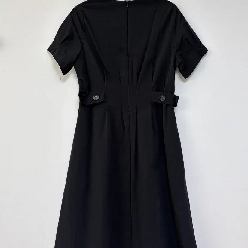 [SOLD OUT] 새상품)라온 LAON 블랙 롱원피스 반팔 A라인 바스락