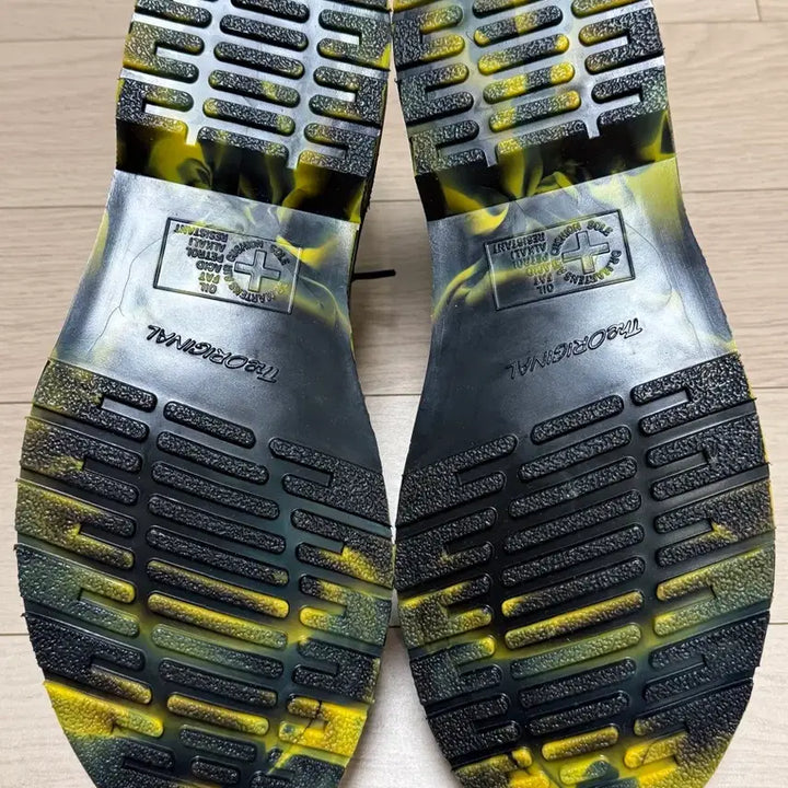 [SOLD OUT] 닥터마틴 1461 270 새상품