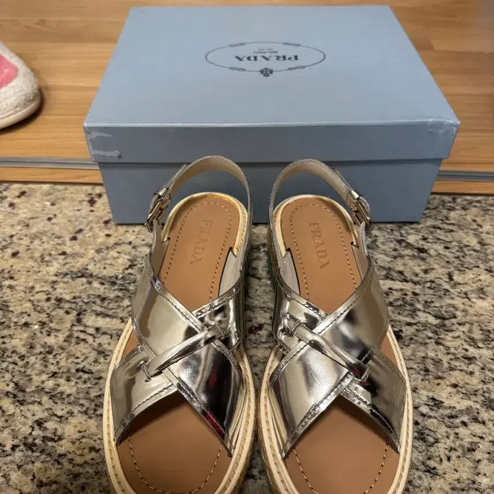 [BUNJANG] Prada Platform Sandals Green Silver / 프라다 샌들 새상품