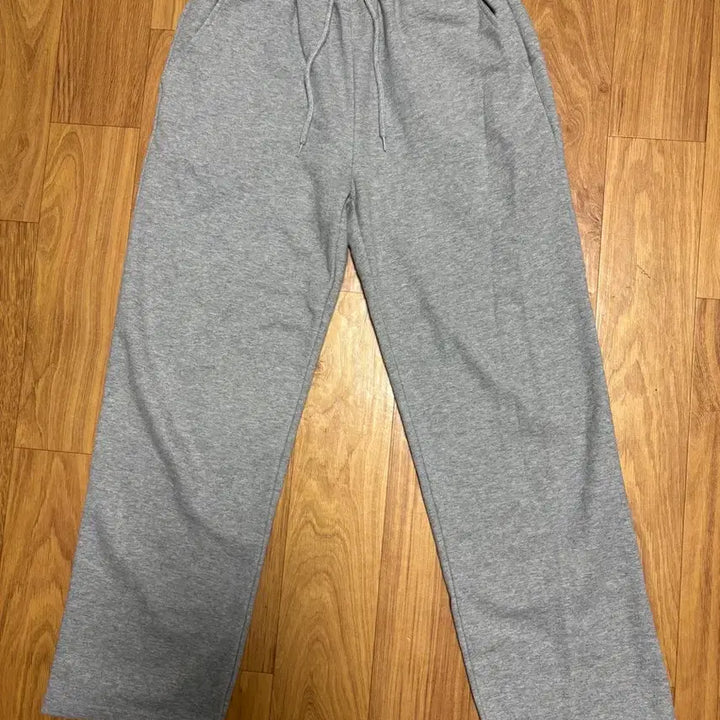 [BUNJANG] Pianer Essential Semi-Wide Training Sweatpants Set / 피아네르 에센셜 세미와이드 트레이닝 스웻팬츠 블랙,멜란지set M팝니다