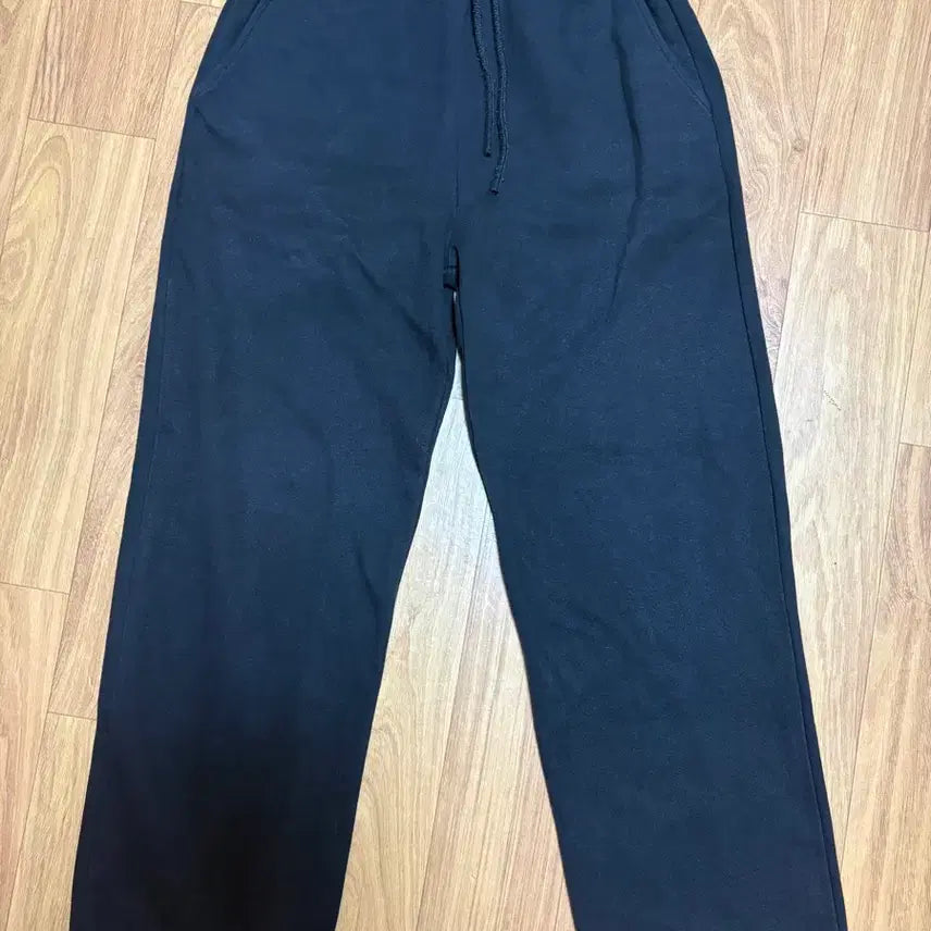 [BUNJANG] Pianer Essential Semi-Wide Training Sweatpants Set / 피아네르 에센셜 세미와이드 트레이닝 스웻팬츠 블랙,멜란지set M팝니다