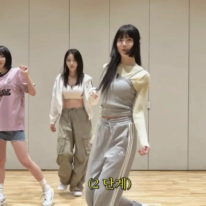 [BUNJANG] LE SSERAFIM Parachute Cargo Pants / [르세라핌 착용] 파라슈트 카고 팬츠_애즈이프캘리