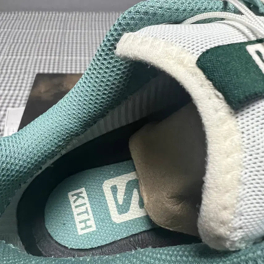 [BUNJANG] Salomon x Kith XT-6 Gore-Tex Trail Sneakers / 275 살로몬x키스 XT-6 고어텍스 트레일 폰데로사 파인 바닐라 아이스