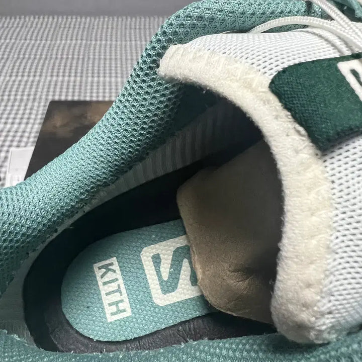 [BUNJANG] Salomon x Kith XT-6 Gore-Tex Trail Sneakers / 275 살로몬x키스 XT-6 고어텍스 트레일 폰데로사 파인 바닐라 아이스