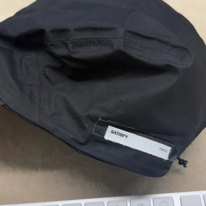 [BUNJANG] Satisfy Pertex 3L Rain Cap Black / 새티스파이 퍼텍스 3L 레인 캡 블랙