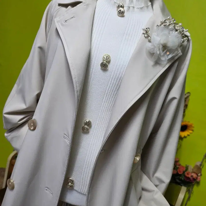 [SOLD OUT] 데이트룩  / 뒷리본끈/ 더블단추/ 옆트임/ 여성 트렌치코트