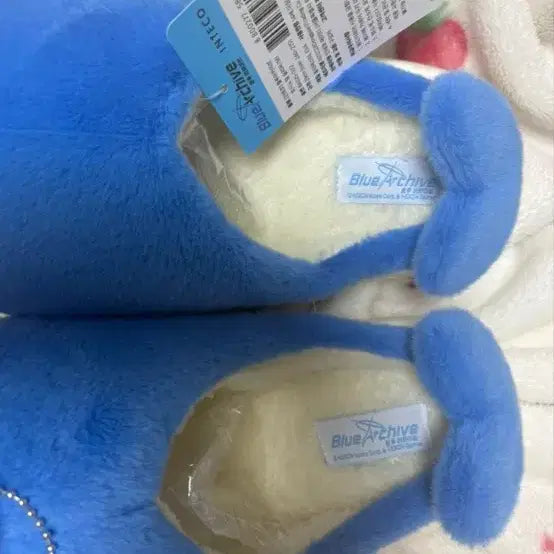[SOLD OUT] 블루아카이브 호시노 고래 슬리퍼