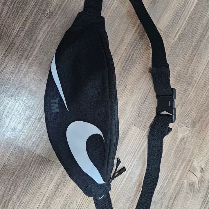 [BUNJANG] Nike Hip Pack / 나이키 힙색