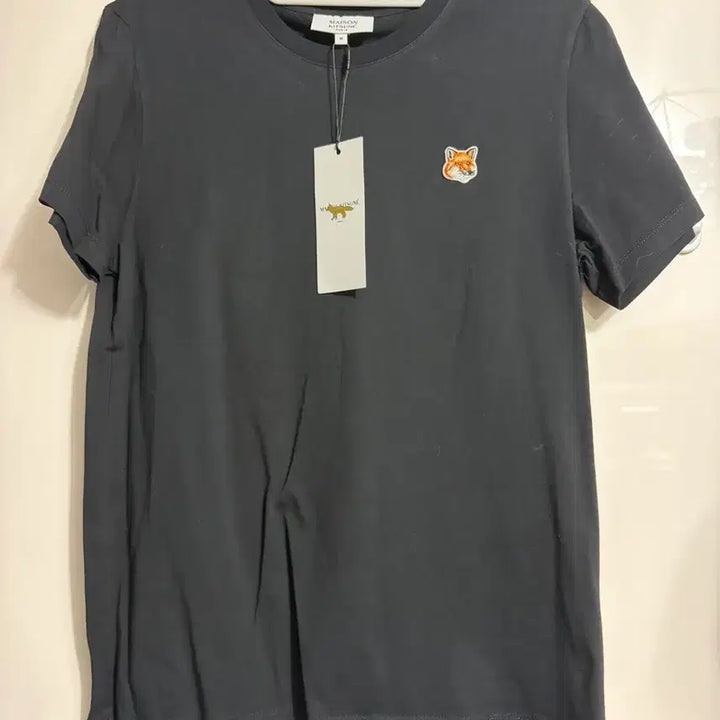 [SOLD OUT] 메종키츠네 여성 반팔 티셔츠 블랙 m사이즈 새상품