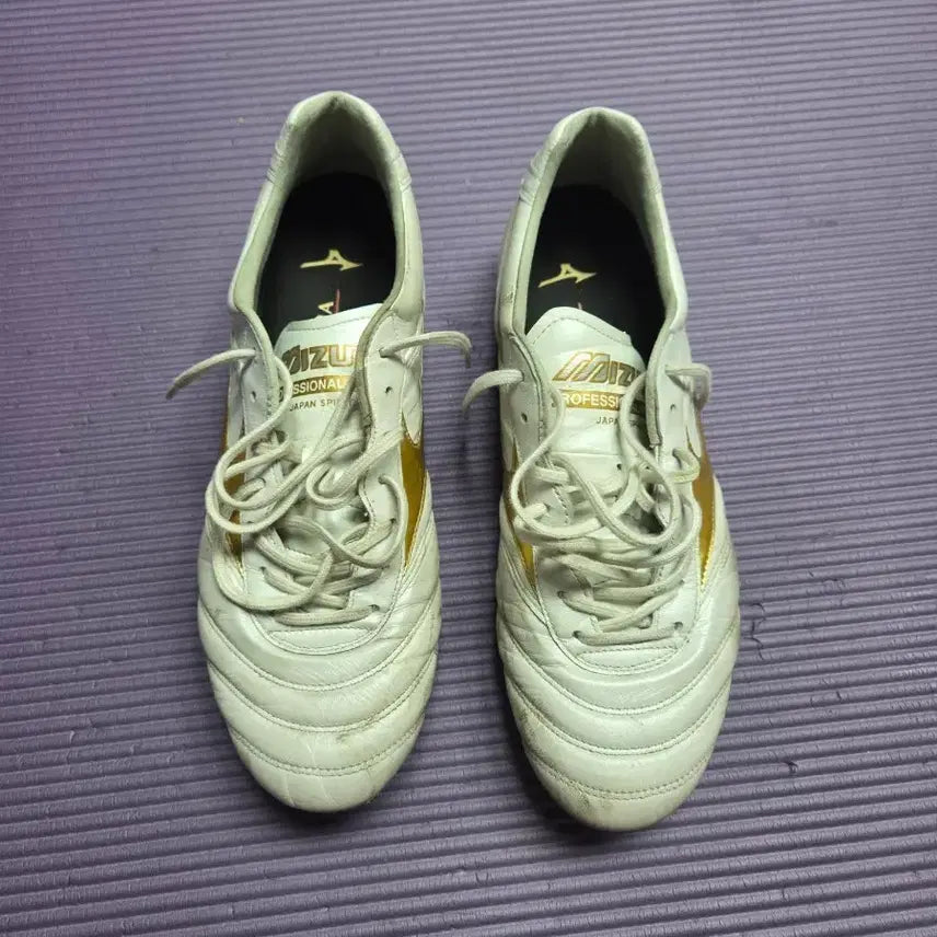 [BUNJANG] Mizuno Morelia 2 Japan 280 MD Soccer Cleats / 미즈노 모렐리아2 재팬 280 md 축구화