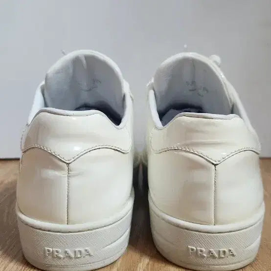 [BUNJANG] Prada Patent Leather Sneakers / (38.5/250)프라다 페이던트 운동화 스니커즈