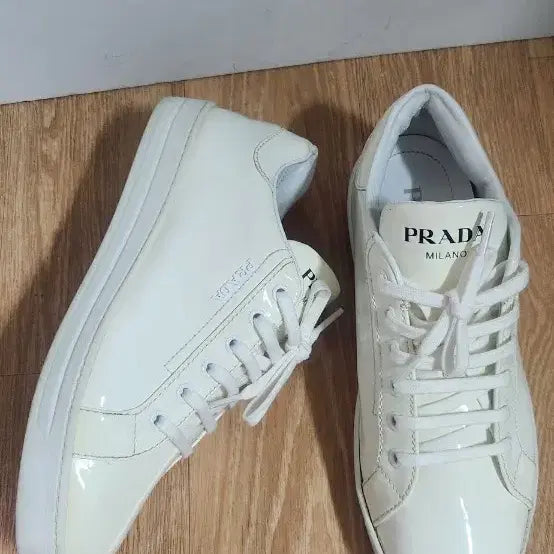 [BUNJANG] Prada Patent Leather Sneakers / (38.5/250)프라다 페이던트 운동화 스니커즈